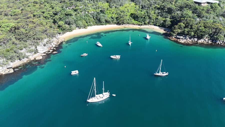 Sydney: Guided Kayak Tour of Manly Cove Beaches - Caves, rock formations, and mini-waterfalls