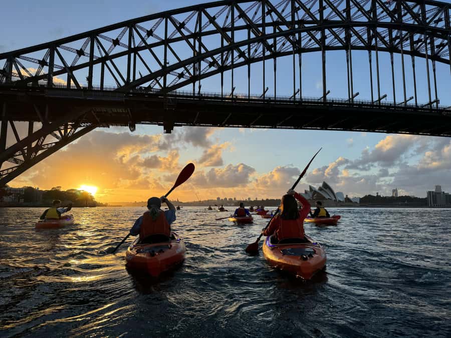 Sydney: Sunrise Kayak, Opera House & Under Harbour Bridge - Photos, videos, and the value of keeping your phone away