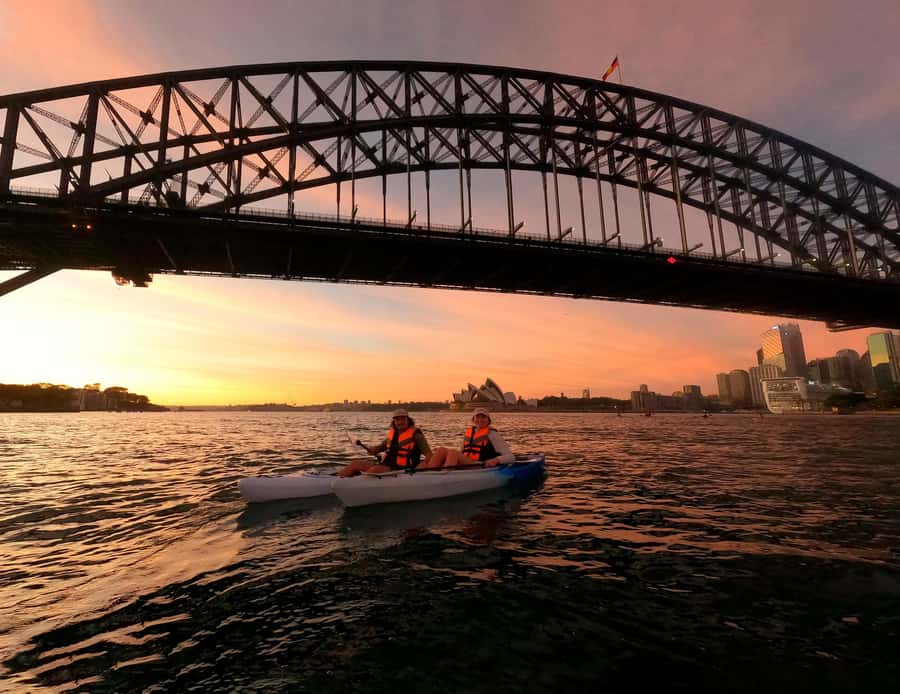 Sydney: Sunset Kayak - Opera & Harbour Bridge Tour (5p. max) - Lavender Bay to Luna Park: an easy start