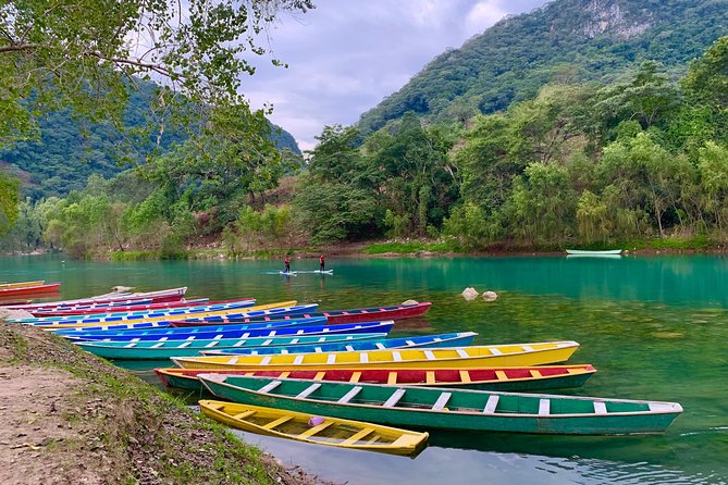 Tamul waterfall and water cave on a wooden canoe - From Ciudad Valles to the river at 9:00 am