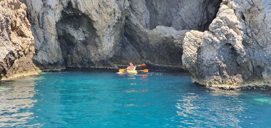 Taormina: Kayak Coastal Tour to Isola Bella and Blue Grotto - The start at Giardini Naxos