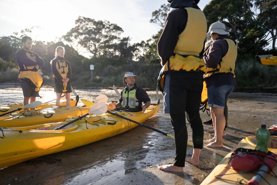 The Freycinet Paddle Kayak Tour - The secluded beach stop and hot chocolate break