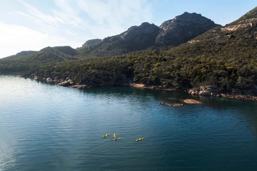 The Freycinet Paddle Kayak Tour - What the guides add to the outing