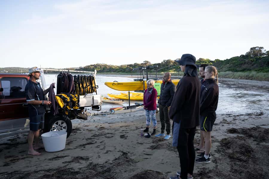 The Freycinet Paddle Kayak Tour - Practical packing advice for three hours