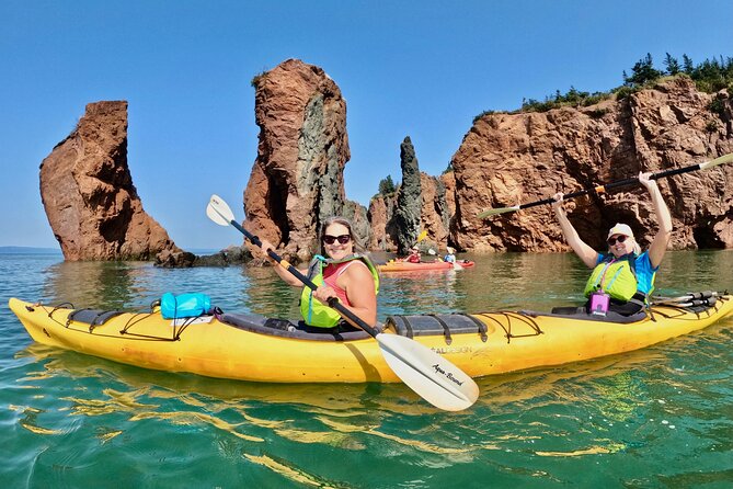 Three Sisters Sea Kayaking Day Tour - A picnic in a secluded cove