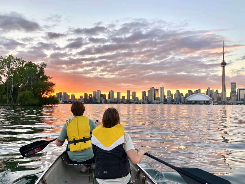 Toronto Islands: Sunset Canoe Tour - What the one-hour versus 1.5-hour duration means