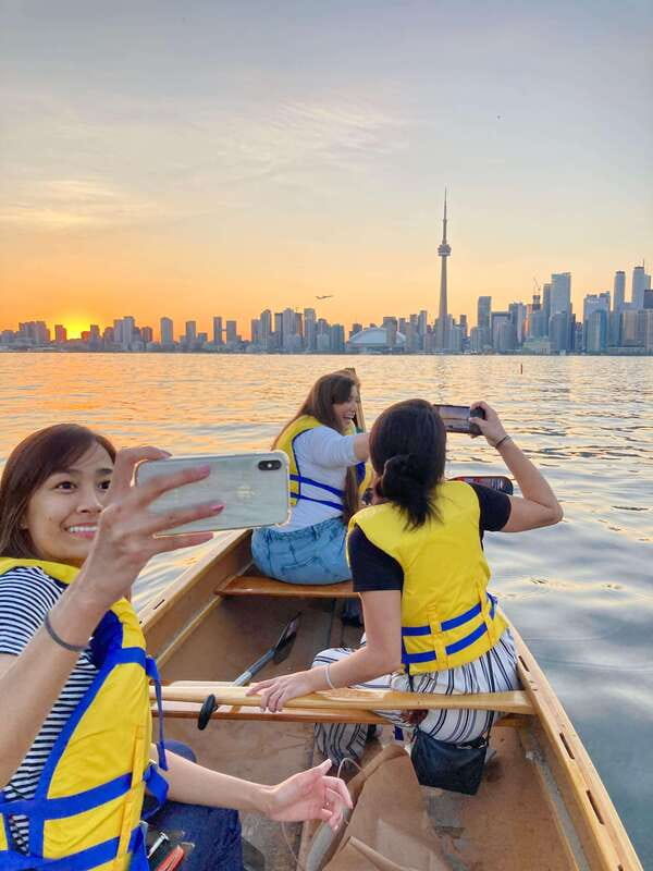 Toronto Islands: Sunset Canoe Tour - Who should book this Toronto canoe tour?