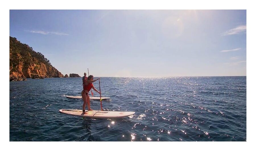 Tossa de Mar: Guided Route in Paddle Surfing&Coves and Caves - Free photos without carrying your phone
