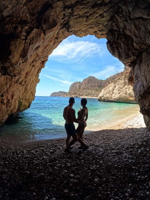 Tour kayak Moraira - Benitatxell (Cala Moraig) - Cueva de les Rates Penades and the Cap d’Or fortifications