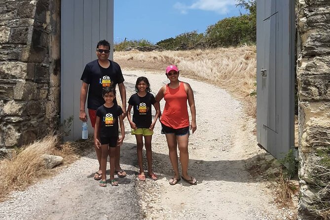 TRIPLE ACTIVITY TOUR, Bike Kayak Hike, ANTIGUA - A beach pause with time to refresh