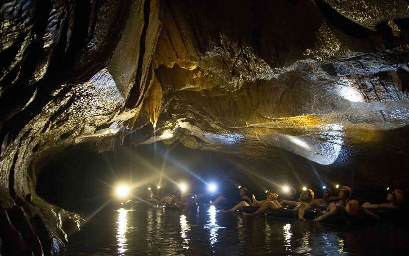 Vang Vieng: Kayaking & Cave Tubing with Zip Line/Blue Lagoon - Zip line or Blue Lagoon 1