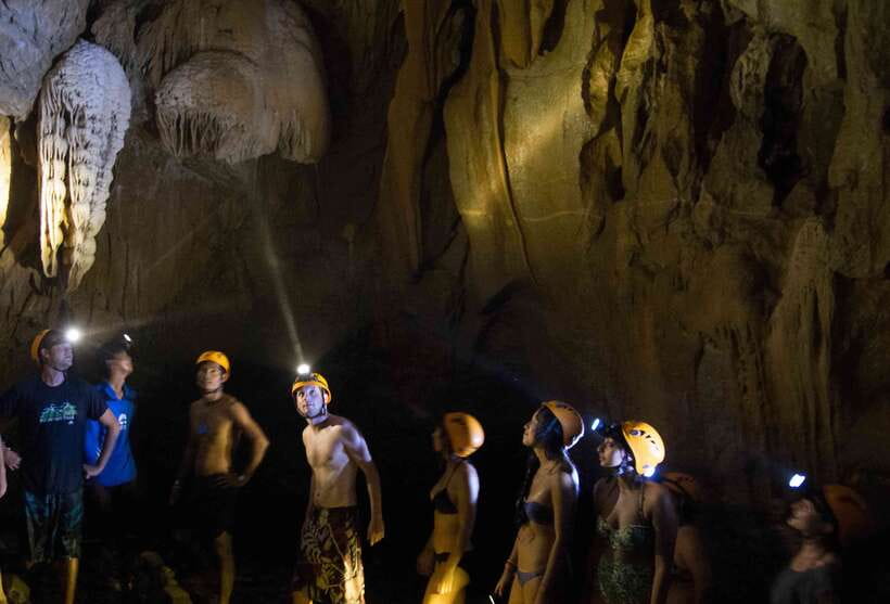 Vang Vieng: Tham Nangfar and Tham Nam Day Tour with Kayaking - Key points at a glance