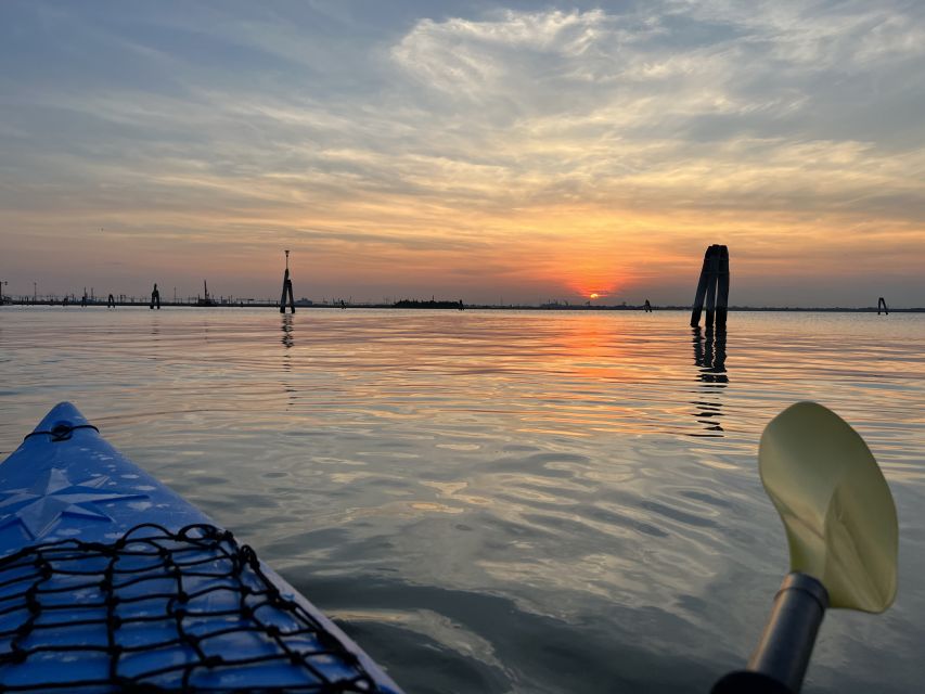 Venice: Sunset Kayak Tour in the Canals - What makes the small group worthwhile