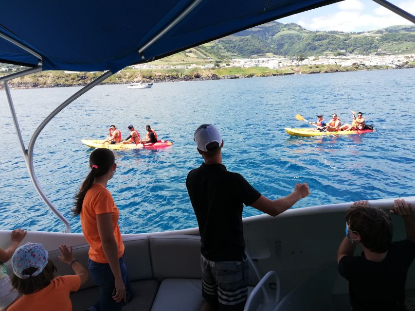 Vila Franca do Campo: Kayak Rental - Paddling out from Vila Franca do Campo Marina